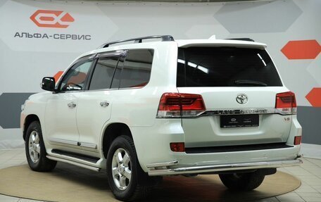 Toyota Land Cruiser 200, 2016 год, 4 700 000 рублей, 7 фотография