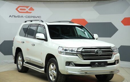 Toyota Land Cruiser 200, 2016 год, 4 700 000 рублей, 3 фотография