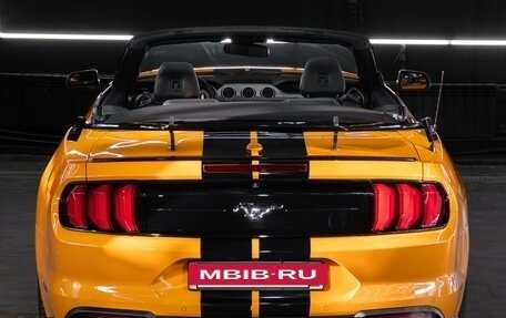 Ford Mustang VI рестайлинг, 2017 год, 3 500 000 рублей, 2 фотография