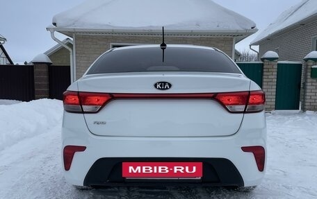 KIA Rio IV, 2018 год, 1 050 000 рублей, 3 фотография