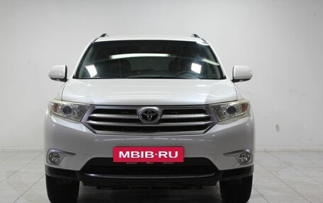 Toyota Highlander III, 2011 год, 2 090 000 рублей, 2 фотография