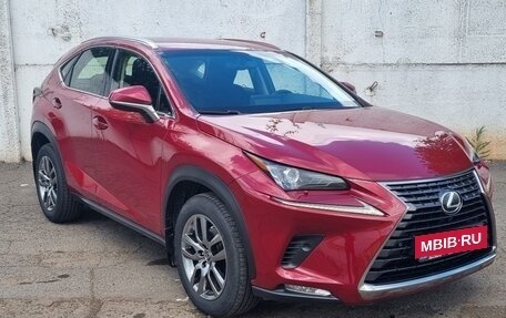 Lexus NX I, 2017 год, 4 000 000 рублей, 14 фотография