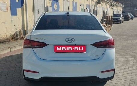 Hyundai Solaris II рестайлинг, 2017 год, 1 590 000 рублей, 5 фотография