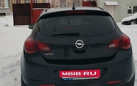 Opel Astra J, 2012 год, 860 000 рублей, 2 фотография