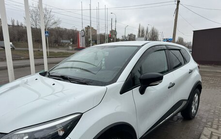 Renault Kaptur I рестайлинг, 2018 год, 1 150 000 рублей, 3 фотография