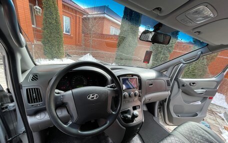 Hyundai Grand Starex Grand Starex I рестайлинг 2, 2008 год, 1 850 000 рублей, 3 фотография