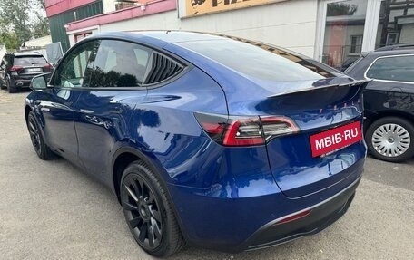 Tesla Model Y I, 2022 год, 5 195 000 рублей, 6 фотография