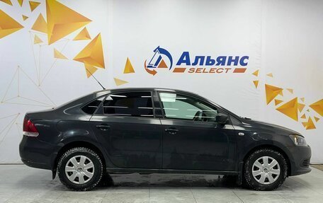 Volkswagen Polo VI (EU Market), 2011 год, 654 300 рублей, 2 фотография