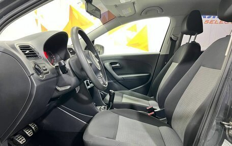 Volkswagen Polo VI (EU Market), 2011 год, 654 300 рублей, 16 фотография