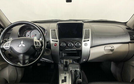 Mitsubishi Pajero Sport II рестайлинг, 2011 год, 2 225 000 рублей, 11 фотография