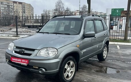 Chevrolet Niva I рестайлинг, 2012 год, 549 900 рублей, 3 фотография