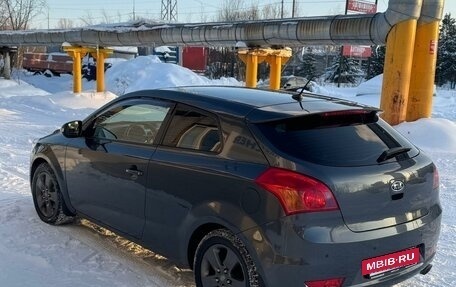 KIA cee'd I рестайлинг, 2011 год, 900 000 рублей, 3 фотография