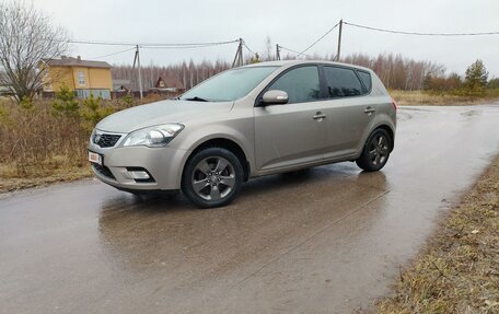 KIA cee'd I рестайлинг, 2010 год, 690 000 рублей, 1 фотография