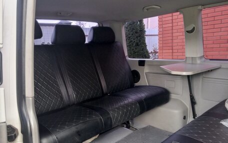 Volkswagen Caravelle T5, 2012 год, 2 680 000 рублей, 10 фотография