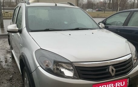 Renault Sandero I, 2013 год, 450 000 рублей, 3 фотография