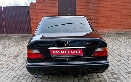 Mercedes-Benz W124, 1993 год, 1 700 000 рублей, 4 фотография