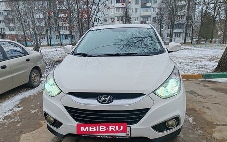 Hyundai ix35 I рестайлинг, 2013 год, 1 350 000 рублей, 2 фотография