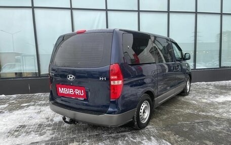 Hyundai H-1 II рестайлинг, 2008 год, 1 290 000 рублей, 5 фотография