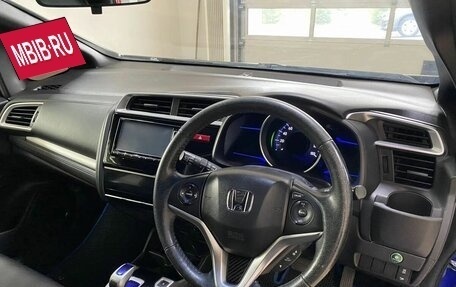 Honda Fit III, 2013 год, 999 999 рублей, 16 фотография