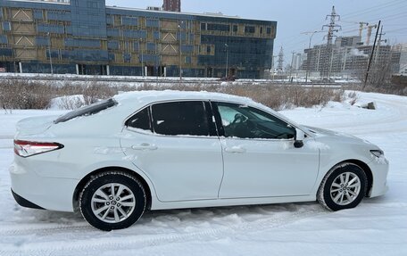 Toyota Camry, 2019 год, 3 150 000 рублей, 4 фотография