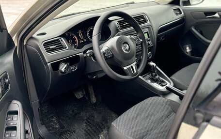 Volkswagen Jetta VI, 2013 год, 980 000 рублей, 10 фотография