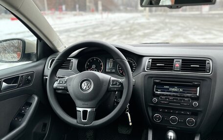 Volkswagen Jetta VI, 2013 год, 980 000 рублей, 17 фотография