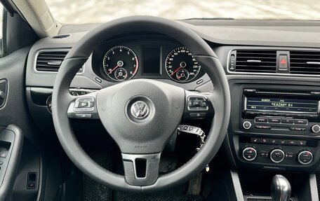 Volkswagen Jetta VI, 2013 год, 980 000 рублей, 18 фотография