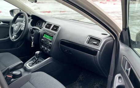 Volkswagen Jetta VI, 2013 год, 980 000 рублей, 22 фотография