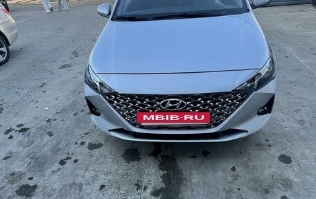 Hyundai Solaris II рестайлинг, 2020 год, 1 750 000 рублей, 2 фотография