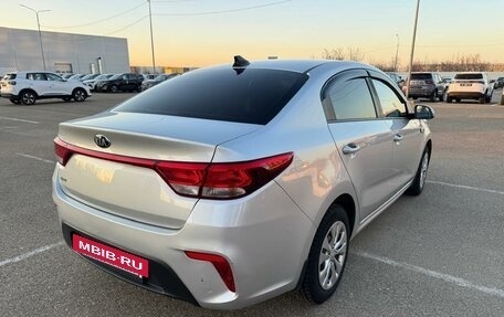 KIA Rio IV, 2018 год, 1 415 000 рублей, 3 фотография