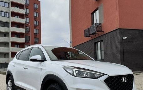 Hyundai Tucson III, 2019 год, 2 710 000 рублей, 2 фотография