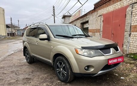 Mitsubishi Outlander III рестайлинг 3, 2007 год, 750 000 рублей, 6 фотография