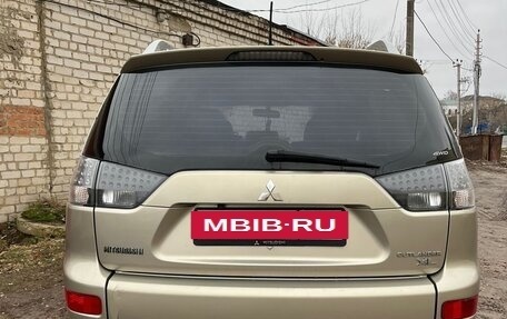 Mitsubishi Outlander III рестайлинг 3, 2007 год, 750 000 рублей, 7 фотография