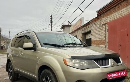 Mitsubishi Outlander III рестайлинг 3, 2007 год, 750 000 рублей, 3 фотография