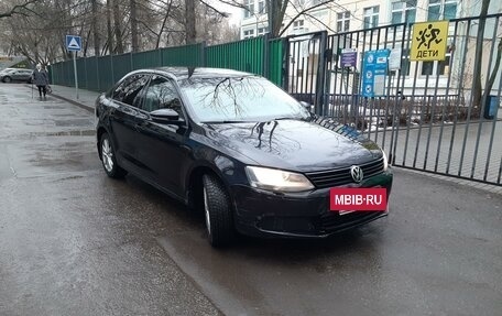 Volkswagen Jetta VI, 2013 год, 730 000 рублей, 4 фотография