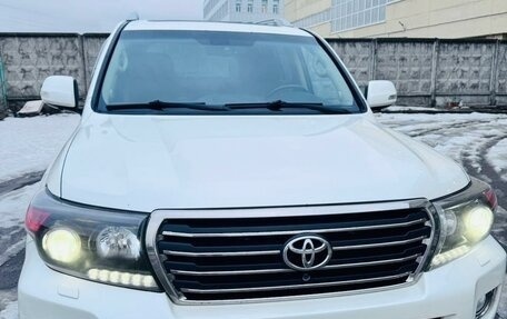 Toyota Land Cruiser 200, 2014 год, 4 200 000 рублей, 10 фотография