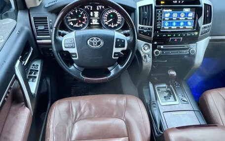 Toyota Land Cruiser 200, 2014 год, 4 200 000 рублей, 16 фотография