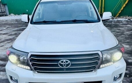 Toyota Land Cruiser 200, 2014 год, 4 200 000 рублей, 8 фотография