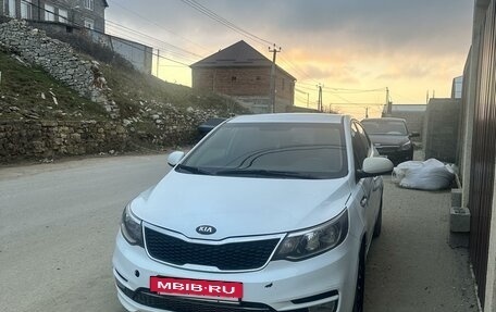 KIA Rio III рестайлинг, 2016 год, 850 000 рублей, 2 фотография