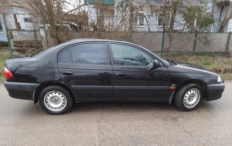 Toyota Avensis III рестайлинг, 2000 год, 450 000 рублей, 2 фотография