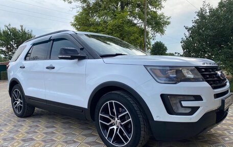 Ford Explorer VI, 2017 год, 3 900 000 рублей, 3 фотография