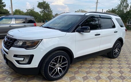 Ford Explorer VI, 2017 год, 3 900 000 рублей, 2 фотография