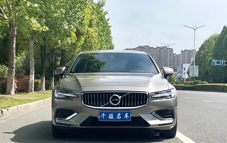 Volvo S60 III, 2022 год, 2 800 000 рублей, 2 фотография