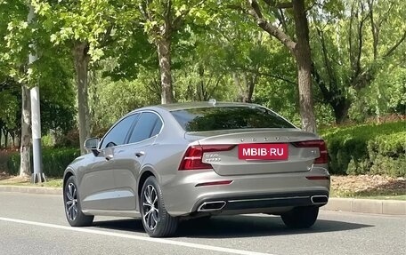 Volvo S60 III, 2022 год, 2 800 000 рублей, 4 фотография