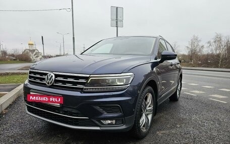 Volkswagen Tiguan II, 2017 год, 3 100 000 рублей, 2 фотография