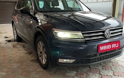 Volkswagen Tiguan II, 2017 год, 2 098 000 рублей, 1 фотография