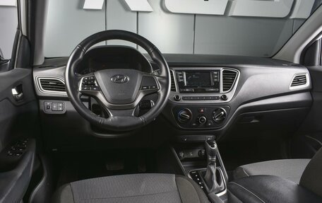 Hyundai Solaris II рестайлинг, 2021 год, 1 780 000 рублей, 6 фотография