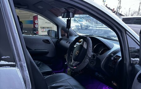 Honda Fit III, 2005 год, 380 000 рублей, 4 фотография