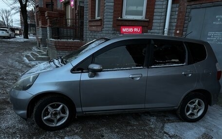 Honda Fit III, 2005 год, 380 000 рублей, 3 фотография