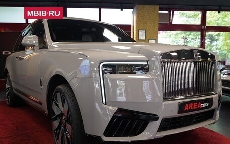 Rolls-Royce Cullinan, 2025 год, 72 450 000 рублей, 3 фотография